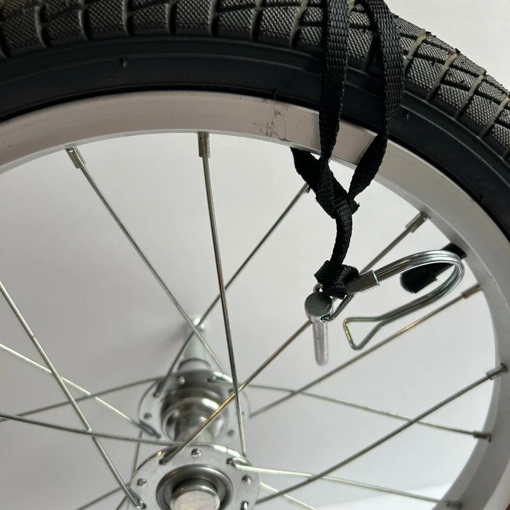 Schwinn Rascal Bicycle Foldable Dog Pet Trailer Replacement WHEEL and PIN ONLY